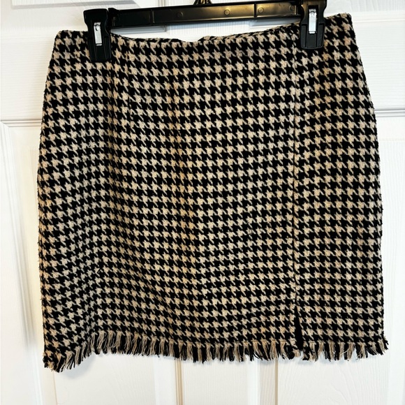 CHRISTIAN SIRIANO BLACK & TAN HOUNDSTOOTH ZIPPERED LINED MINI SKIRT  SZ S - Picture 8 of 12